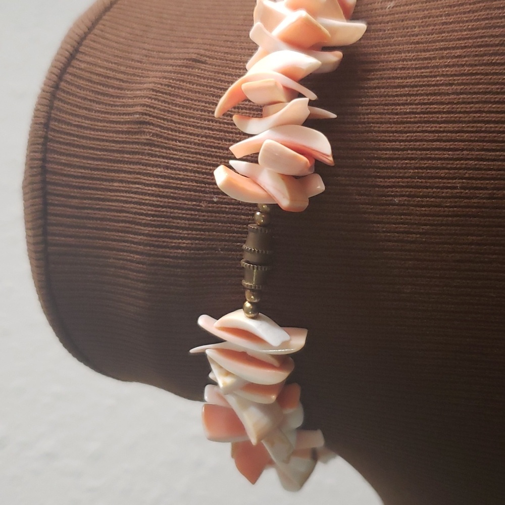 FASHION NECKLACE - Picture 2 of 2